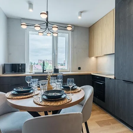 Apartament Golden Seaside By Aparo - Plaza 200m, 2 Lazienki, 2 Sypialnie Oraz Salon, 3 Tv, Balkon, Lozeczko Gdańsk