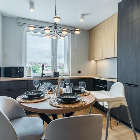 Апартаменти Golden Seaside By Aparo - Plaza 200m, 2 Lazienki, 2 Sypialnie Oraz Salon, 3 Tv, Balkon, Lozeczko *